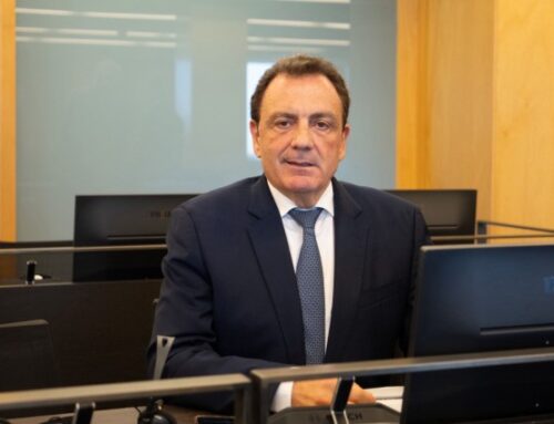 De las Cuevas critica el sablazo fiscal del Gobierno de Sánchez a los autónomos: el modelo del PP es el opuesto